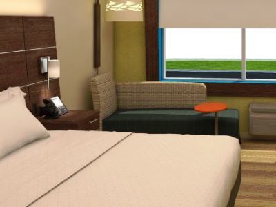 Express & - By Ihg